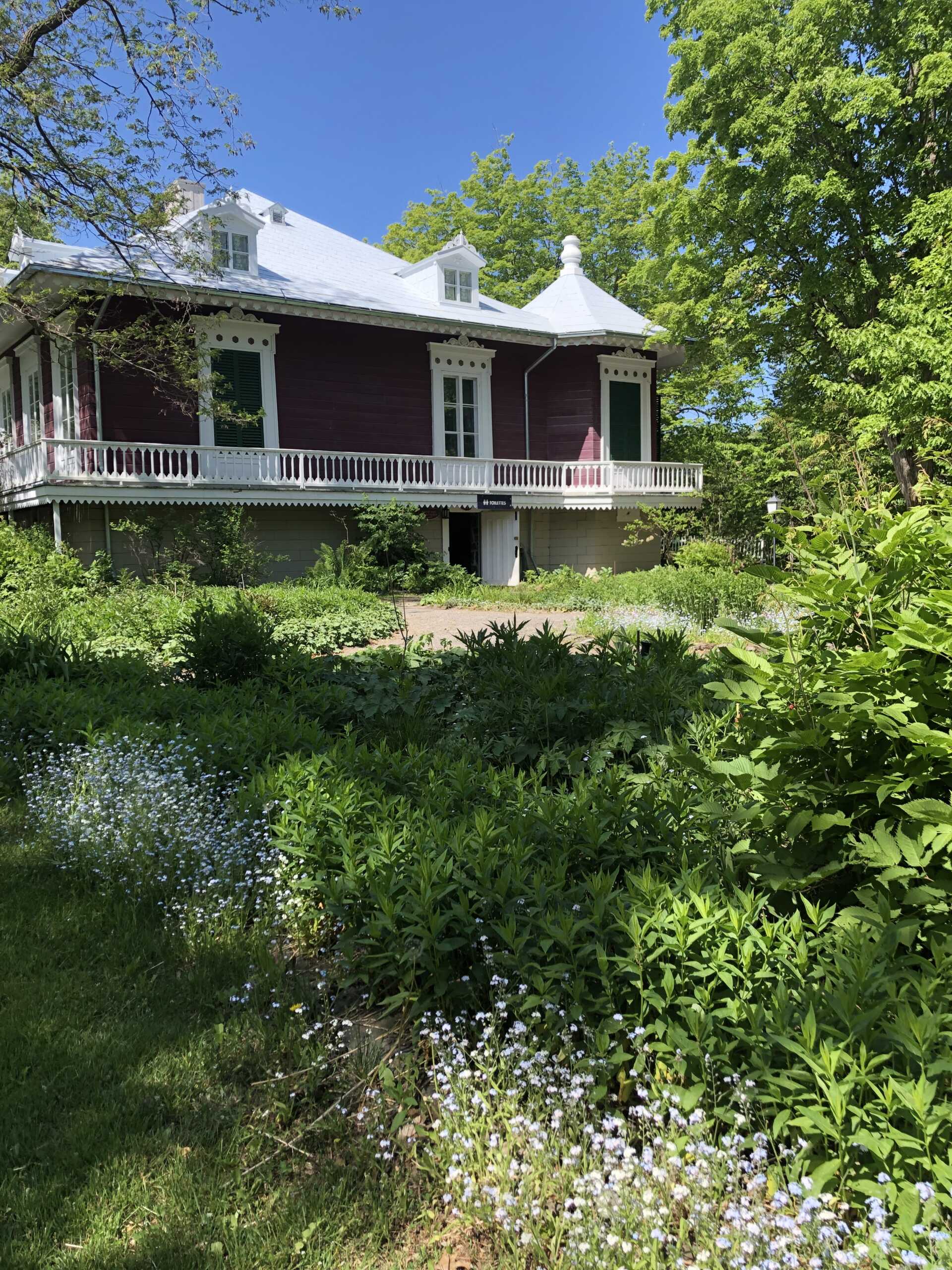 Manoir en été, attrait touristique fierté et passion